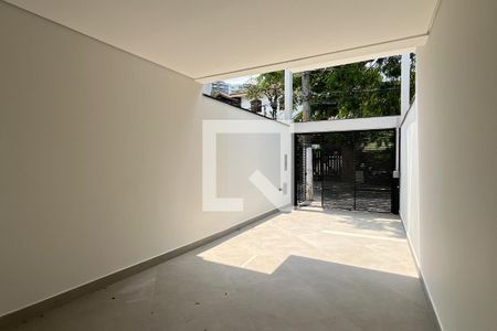 Casa à venda com 136m², 3 quartos e 2 vagas Casa à venda com 136m², 3 quartos e 2 vagasGaragem