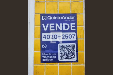 Casa à venda com 240m², 3 quartos e 2 vagasPlaca