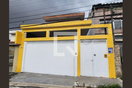Casa à venda com 240m², 3 quartos e 2 vagasFachada