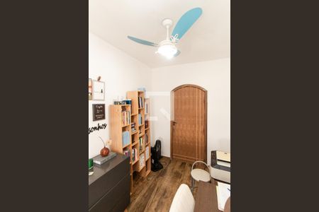 Casa à venda com 240m², 3 quartos e 2 vagasQuarto