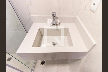 Casa à venda com 135m², 3 quartos e 3 vagasBanheiro da Suíte 1