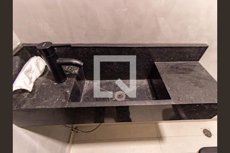 Casa à venda com 135m², 3 quartos e 3 vagasLavabo 2