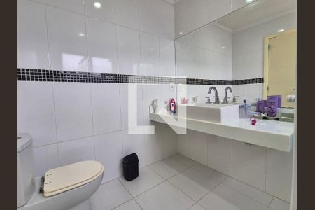 Apartamento à venda com 400m², 5 quartos e 3 vagasBanheiro da Suíte 1