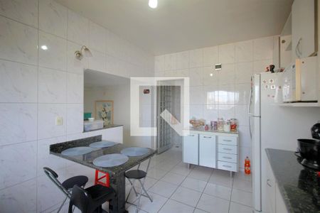 Casa à venda com 362m², 5 quartos e 2 vagasCozinha
