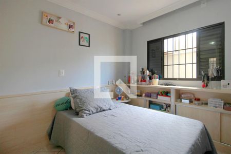 Casa à venda com 362m², 5 quartos e 2 vagasQuarto 3