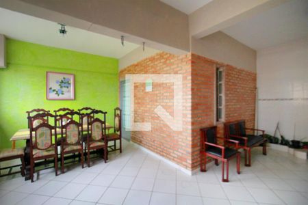 Casa à venda com 362m², 5 quartos e 2 vagasSala de Estar 2