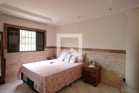 Casa à venda com 362m², 5 quartos e 2 vagasQuarto 2