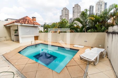 Casa de condomínio à venda com 300m², 4 quartos e 4 vagas Casa de condomínio à venda com 300m², 4 quartos e 4 vagasPiscina
