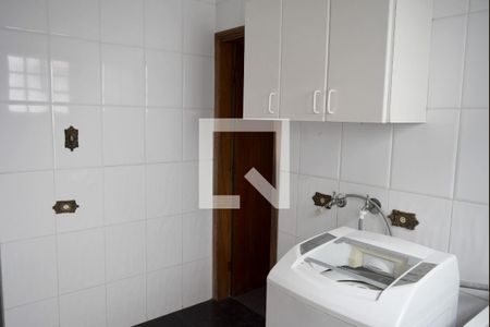 Casa à venda com 300m², 3 quartos e 4 vagasÁrea de Serviço