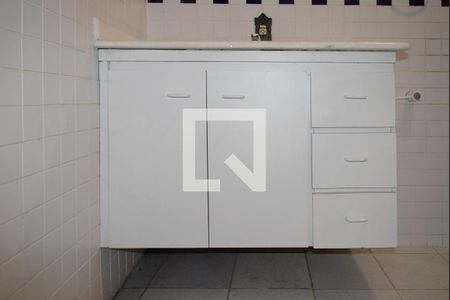 Casa à venda com 300m², 3 quartos e 4 vagasBanheiro Suíte 1