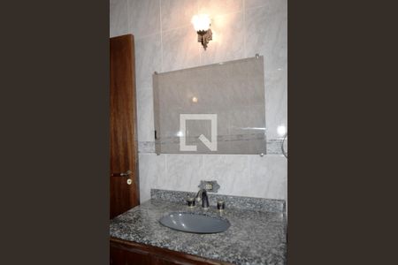 Casa à venda com 300m², 3 quartos e 4 vagasBanheiro Suíte 3