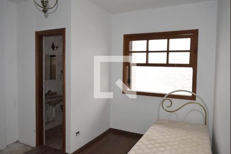 Casa à venda com 300m², 3 quartos e 4 vagasSuíte 2