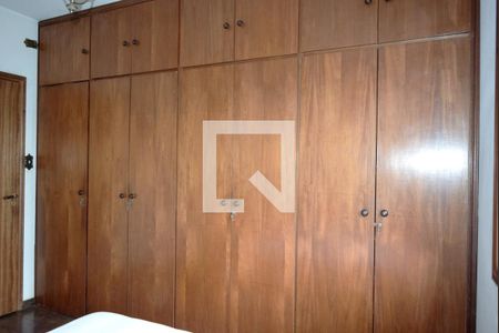 Casa à venda com 300m², 3 quartos e 4 vagasSuíte 1