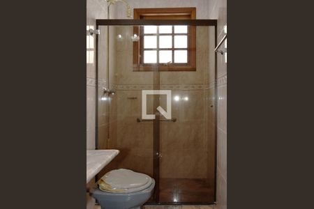 Casa à venda com 300m², 3 quartos e 4 vagasBanheiro Suíte 2