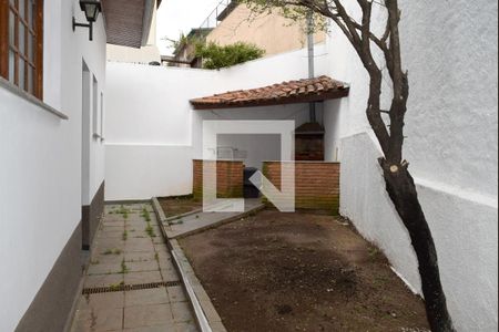 Casa à venda com 300m², 3 quartos e 4 vagasQuintal