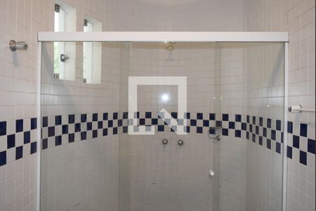 Casa à venda com 300m², 3 quartos e 4 vagasBanheiro Suíte 1