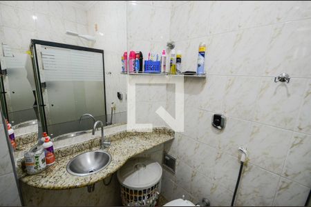 Apartamento à venda com 49m², 2 quartos e sem vaga Apartamento à venda com 49m², 2 quartos e sem vagaBanheiro