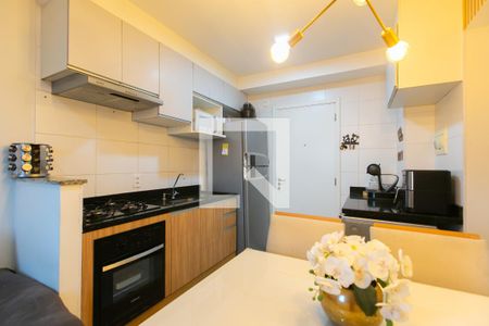 Apartamento à venda com 32m², 2 quartos e sem vaga Apartamento à venda com 32m², 2 quartos e sem vagaCozinha - Armários