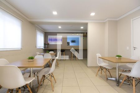 Apartamento à venda com 32m², 2 quartos e sem vaga Apartamento à venda com 32m², 2 quartos e sem vagaSalão de Festas