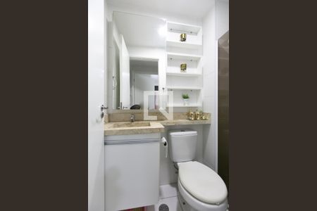 Apartamento à venda com 32m², 2 quartos e sem vaga Apartamento à venda com 32m², 2 quartos e sem vagaBanheiro