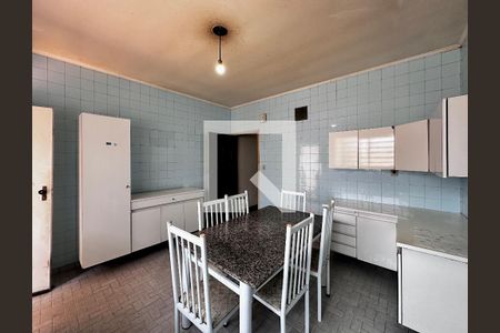 Casa à venda com 147m², 3 quartos e 1 vaga Casa à venda com 147m², 3 quartos e 1 vagaCozinha