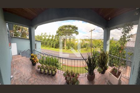 Casa à venda com 160m², 3 quartos e 1 vaga Casa à venda com 160m², 3 quartos e 1 vagaSacada