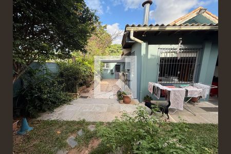 Casa à venda com 160m², 3 quartos e 1 vaga Casa à venda com 160m², 3 quartos e 1 vagaQuintal