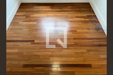 Apartamento à venda com 242m², 4 quartos e 3 vagas Apartamento à venda com 242m², 4 quartos e 3 vagasQuarto 1