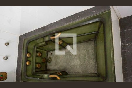 Casa à venda com 346m², 3 quartos e 2 vagasbanheira