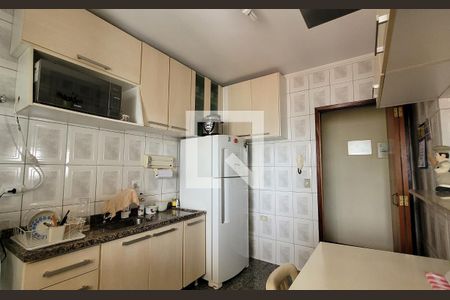 Apartamento à venda com 82m², 2 quartos e 2 vagasCozinha