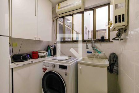 Apartamento à venda com 86m², 3 quartos e 2 vagas Apartamento à venda com 86m², 3 quartos e 2 vagasÁrea de Serviço