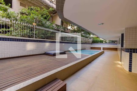 Apartamento à venda com 86m², 3 quartos e 2 vagas Apartamento à venda com 86m², 3 quartos e 2 vagasÁrea Comum Piscina