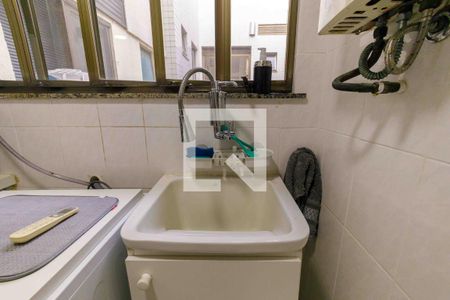 Apartamento à venda com 86m², 3 quartos e 2 vagas Apartamento à venda com 86m², 3 quartos e 2 vagasÁrea de Serviço