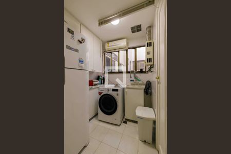 Apartamento à venda com 86m², 3 quartos e 2 vagas Apartamento à venda com 86m², 3 quartos e 2 vagasÁrea de Serviço