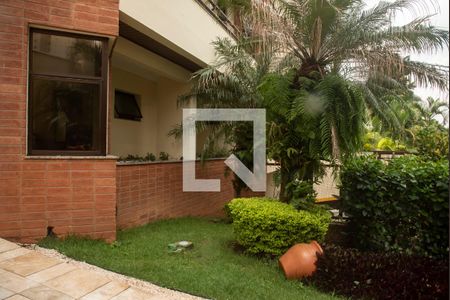 Apartamento à venda com 102m², 3 quartos e 2 vagasEntrada/Portaria