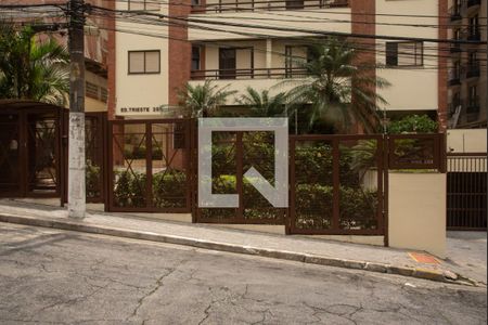 Apartamento à venda com 102m², 3 quartos e 2 vagasFachada