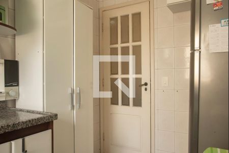 Apartamento à venda com 102m², 3 quartos e 2 vagasCozinha