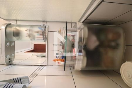 Casa à venda com 140m², 2 quartos e 2 vagasBanheiro Quarto 1 suíte