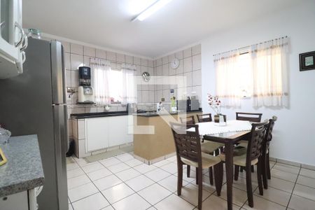 Casa à venda com 140m², 2 quartos e 2 vagasCozinha