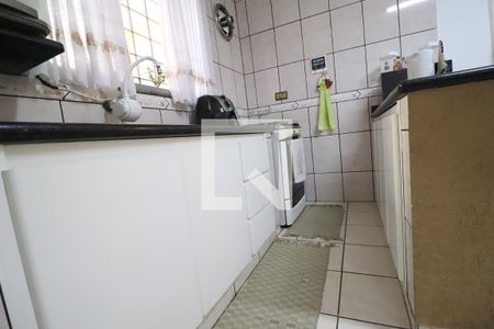 Casa à venda com 140m², 2 quartos e 2 vagasCozinha