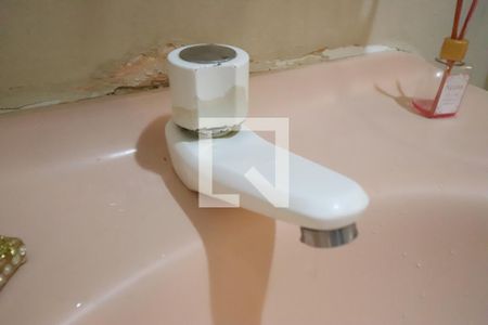 Casa à venda com 140m², 2 quartos e 2 vagasLavabo