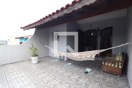 Casa à venda com 140m², 2 quartos e 2 vagasVaranda Quarto 1 suíte