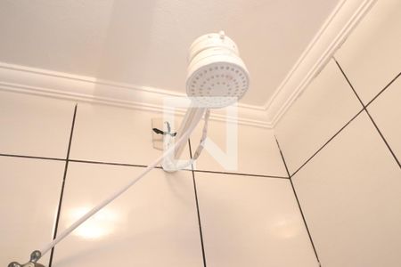 Casa à venda com 140m², 2 quartos e 2 vagasBanheiro Quarto 1 suíte