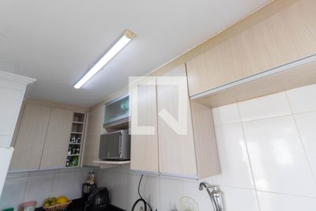 Casa de condomínio à venda com 65m², 3 quartos e 1 vaga Casa de condomínio à venda com 65m², 3 quartos e 1 vagaCozinha - Armários