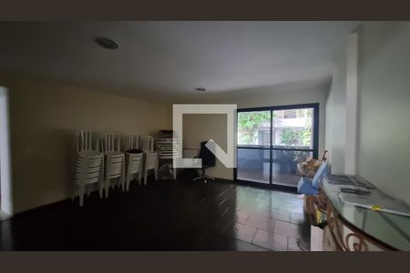 Apartamento à venda com 124m², 3 quartos e 2 vagas Apartamento à venda com 124m², 3 quartos e 2 vagasSalão de Festas