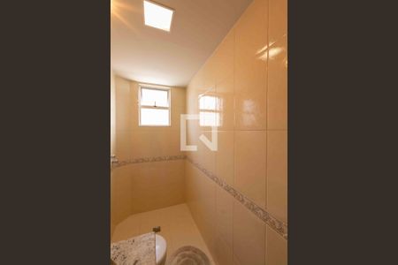 Apartamento à venda com 64m², 2 quartos e 2 vagas Apartamento à venda com 64m², 2 quartos e 2 vagasBanheiro Social