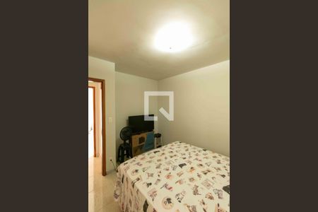 Apartamento à venda com 64m², 2 quartos e 2 vagas Apartamento à venda com 64m², 2 quartos e 2 vagasSuíte