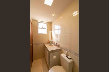 Apartamento à venda com 64m², 2 quartos e 2 vagas Apartamento à venda com 64m², 2 quartos e 2 vagasBanheiro da Suíte