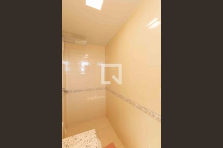 Apartamento à venda com 64m², 2 quartos e 2 vagas Apartamento à venda com 64m², 2 quartos e 2 vagasBanheiro da Suíte