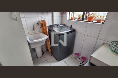 Apartamento à venda com 124m², 3 quartos e 3 vagas Apartamento à venda com 124m², 3 quartos e 3 vagasÁrea de Serviço